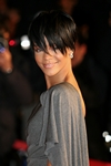 rihanna%205.jpg