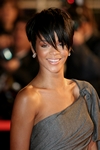 rihanna%206.jpg